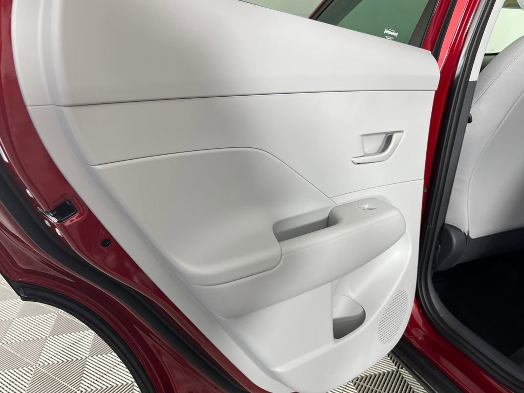 Used 2025 Hyundai Kona SEL image 12