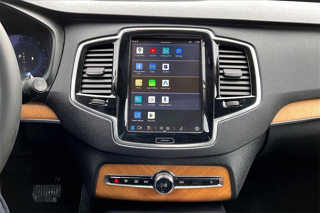 Used 2023 Volvo XC90 B6 Plus w/ Protection Package Premier image 15