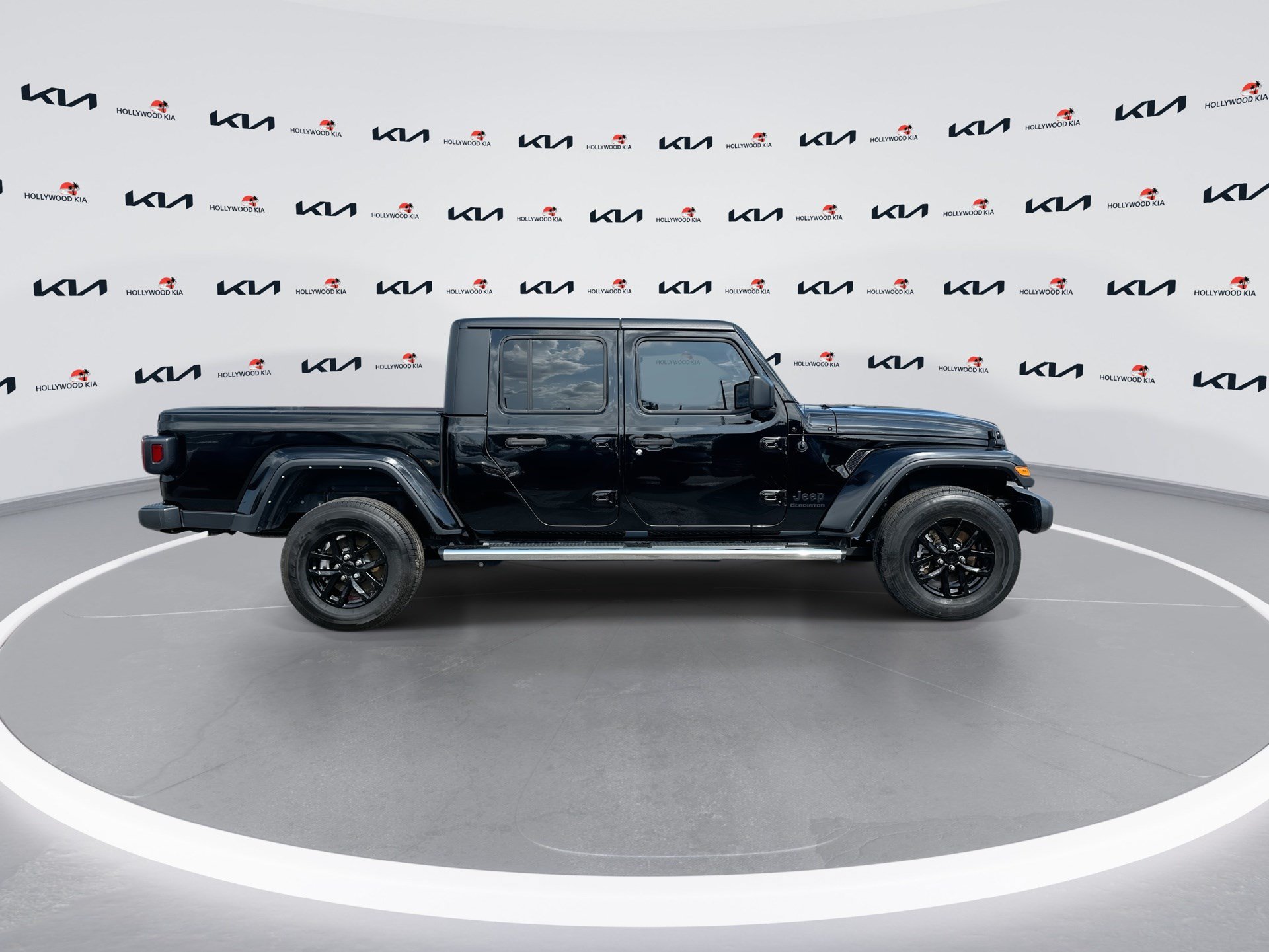 Used 2022 Jeep Gladiator Sport AWD/4WD image 9