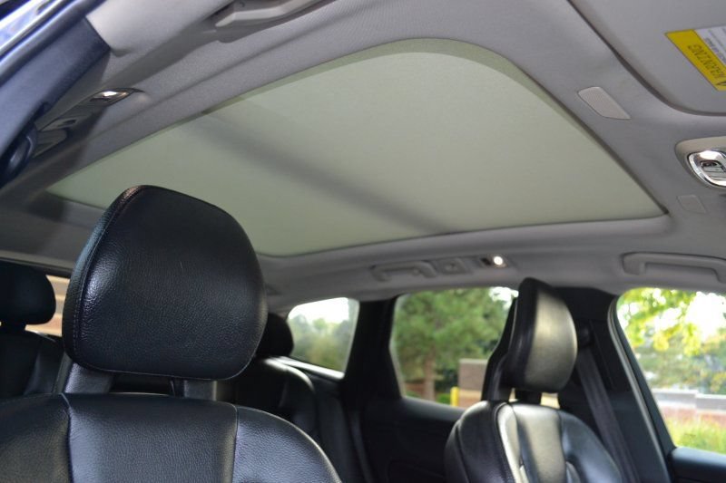 Used 2018 Volvo XC60 T5 Momentum w/ Vision Package image 31