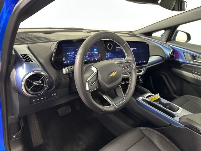 Used 2025 Chevrolet Equinox EV LT w/ Convenience Package image 13