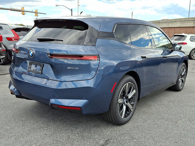 New 2026 BMW iX xDrive45 image 4