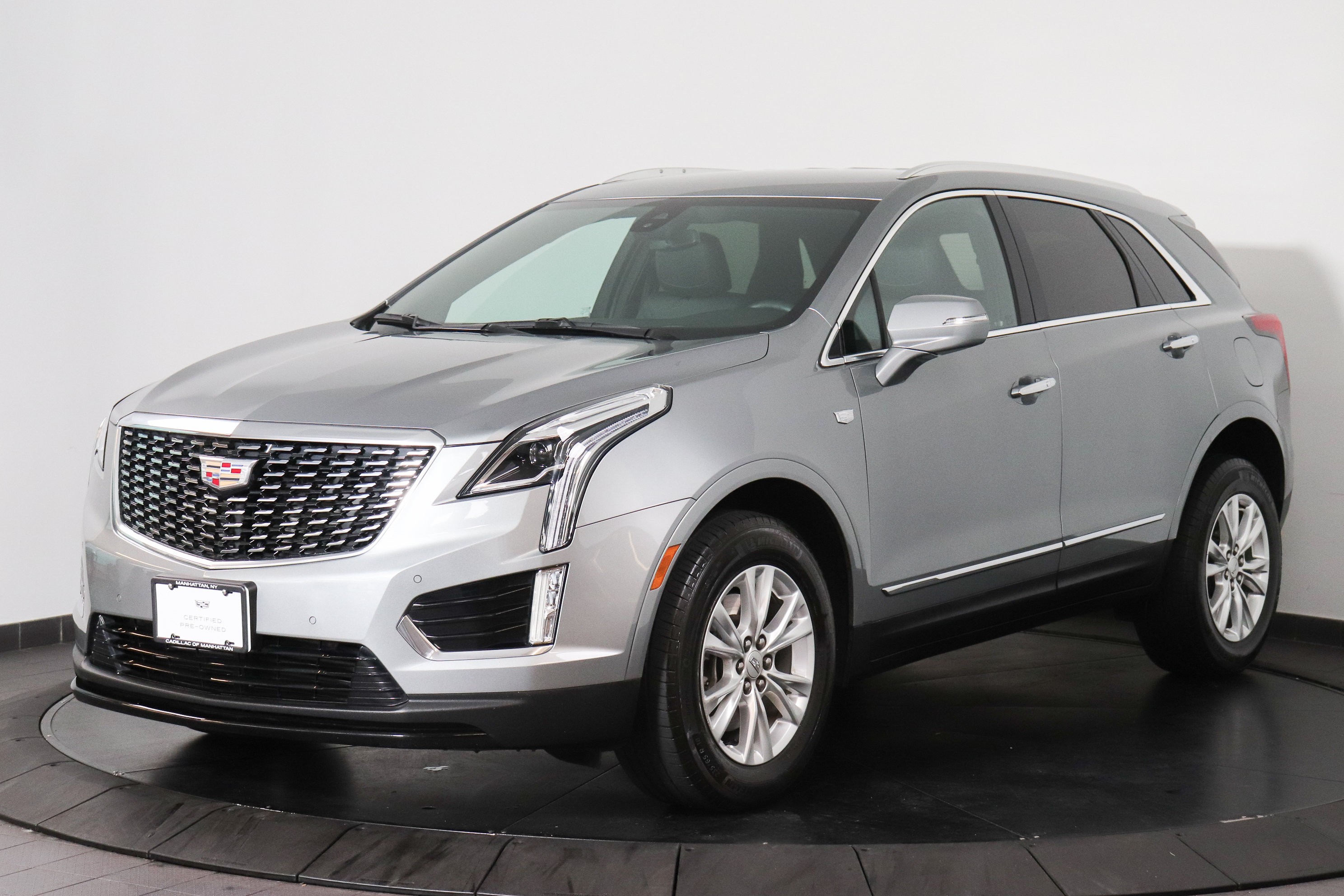 Used 2023 Cadillac XT5 Luxury AWD/4WD image 1