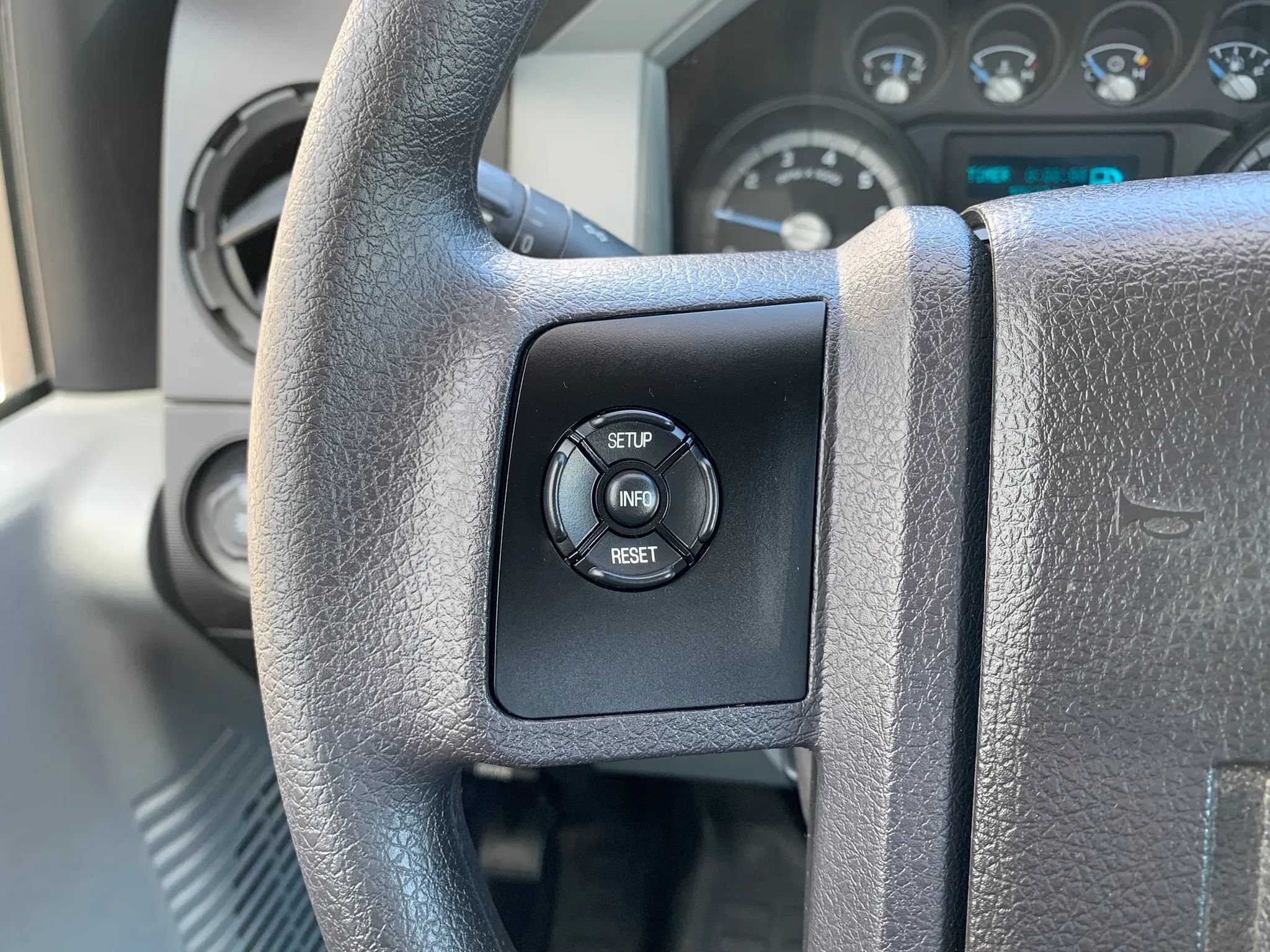 Used 2015 Ford F250 XL AWD/4WD image 13
