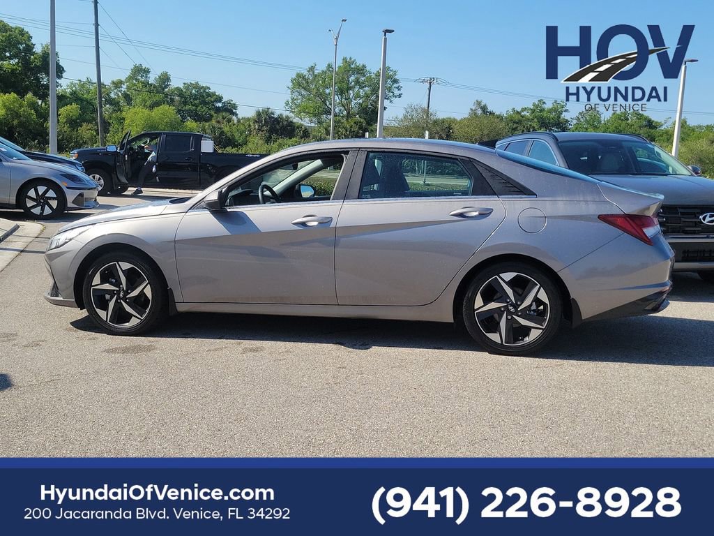 Certified 2023 Hyundai Elantra Limited image 11