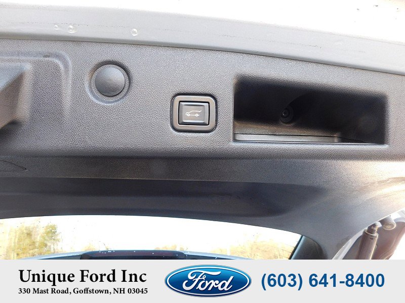 Used 2020 Chevrolet Equinox LT w/ Driver Convenience Package image 25