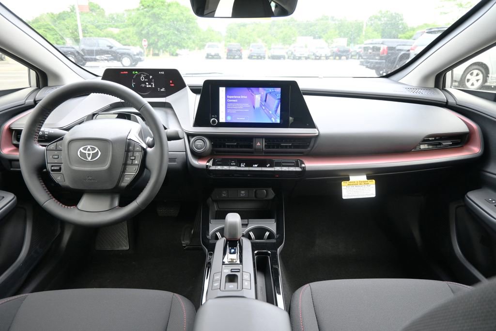 New 2026 Toyota Prius Plug-In Hybrid FWD image 16