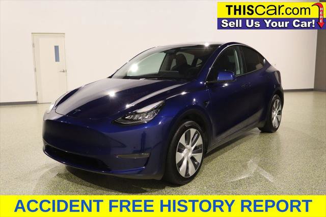 Used 2022 Tesla Model Y Long Range AWD/4WD image 3