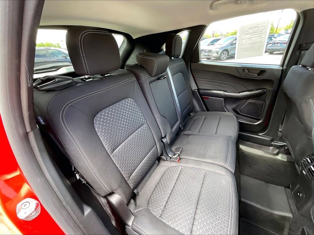 Used 2024 Ford Escape Active w/ Tech Pack #1 AWD/4WD image 15