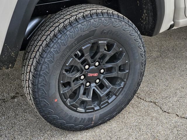 New 2026 GMC Canyon Elevation w/ Convenience Package image 7
