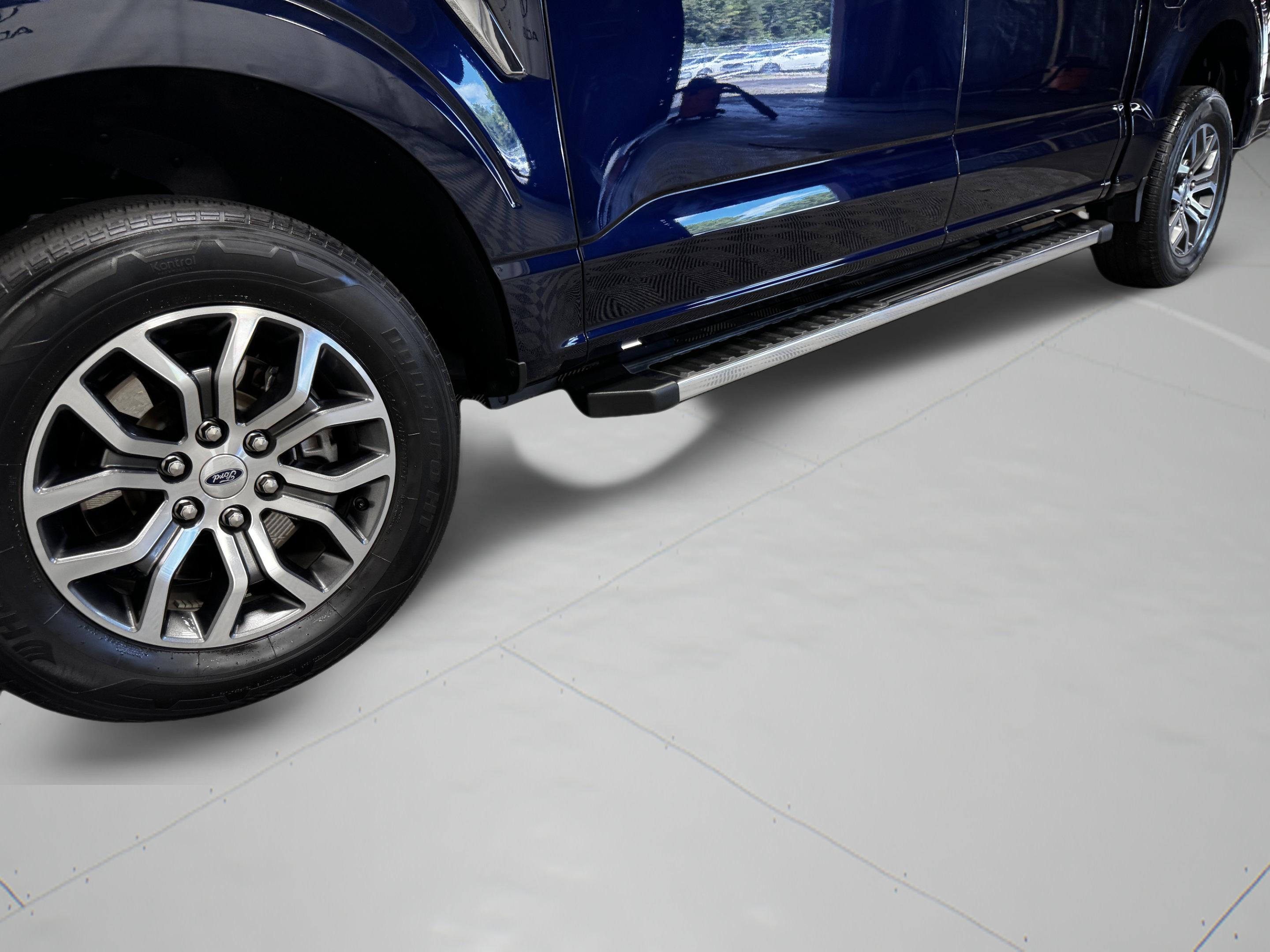 Used 2022 Ford F150 Lariat RWD image 46