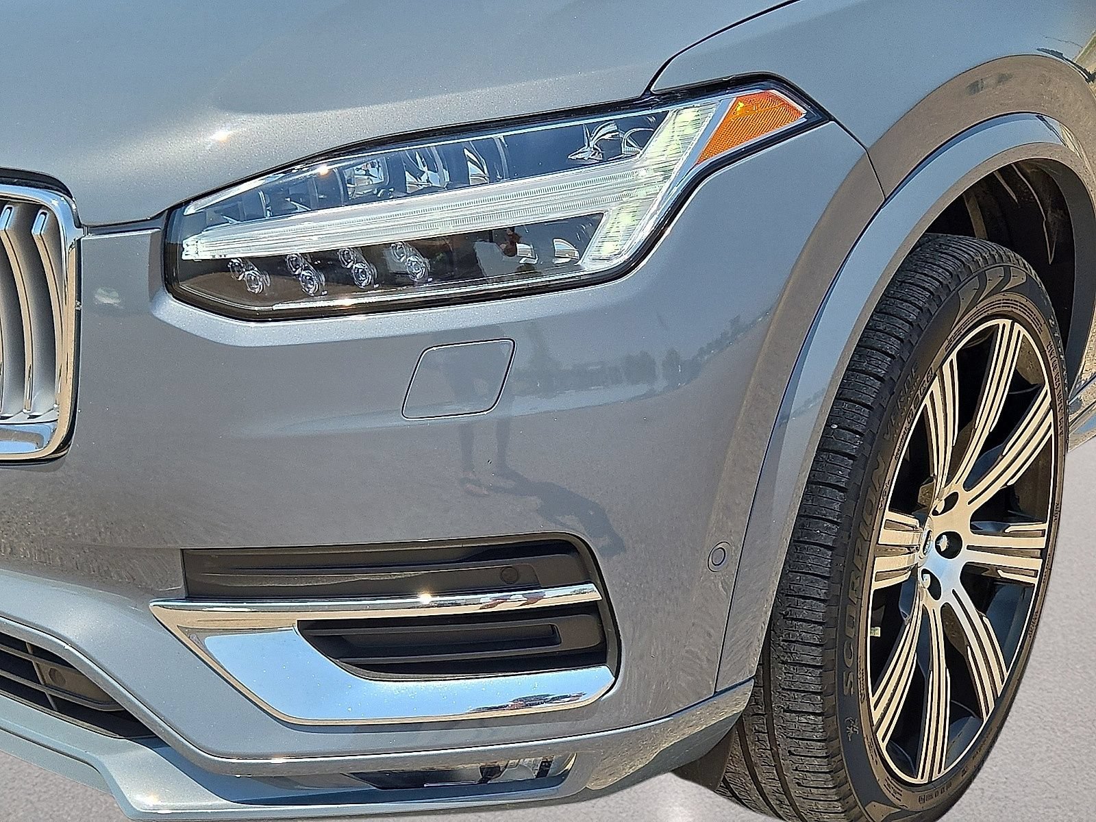 Used 2023 Volvo XC90 B6 Ultimate w/ Protection Package Premier AWD/4WD image 10