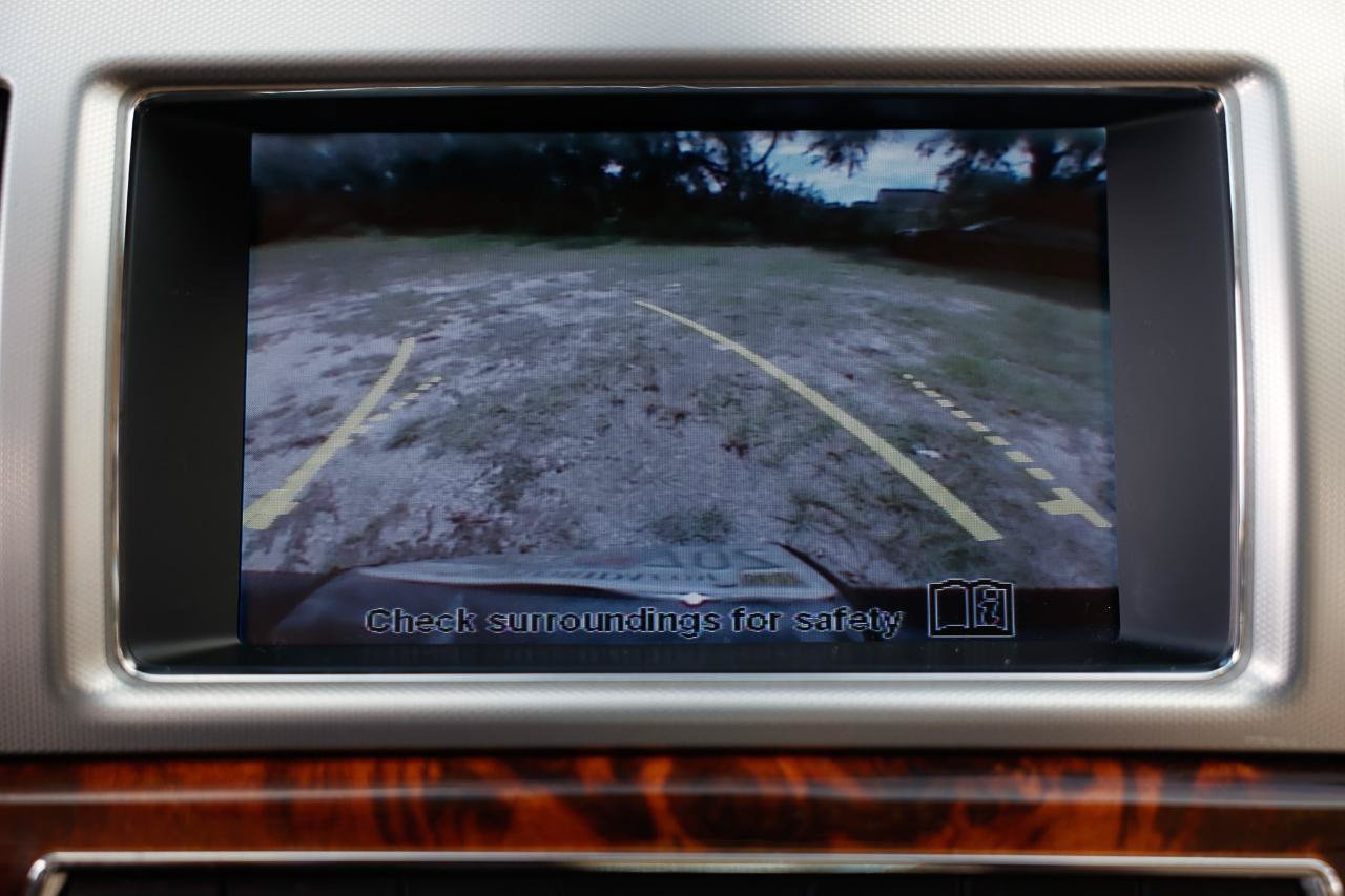 Used 2012 Jaguar XF Portfolio RWD image 34