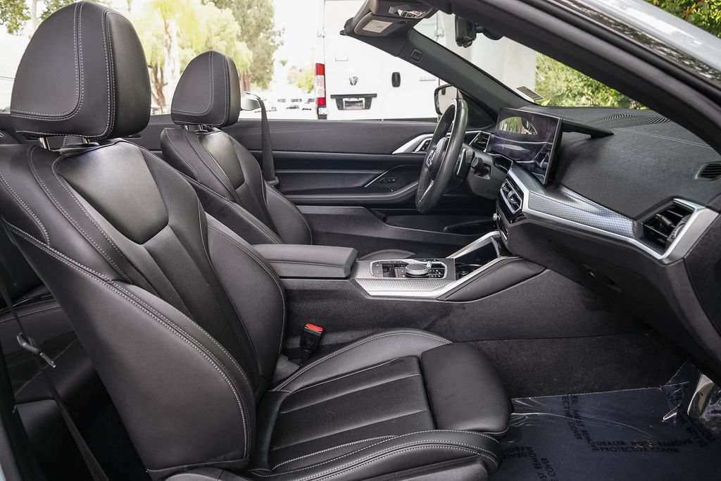 Used 2024 BMW M440i Convertible w/ Premium Package RWD image 16
