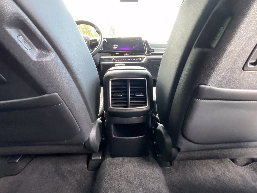 Used 2025 Kia Sportage X-Line AWD/4WD image 25