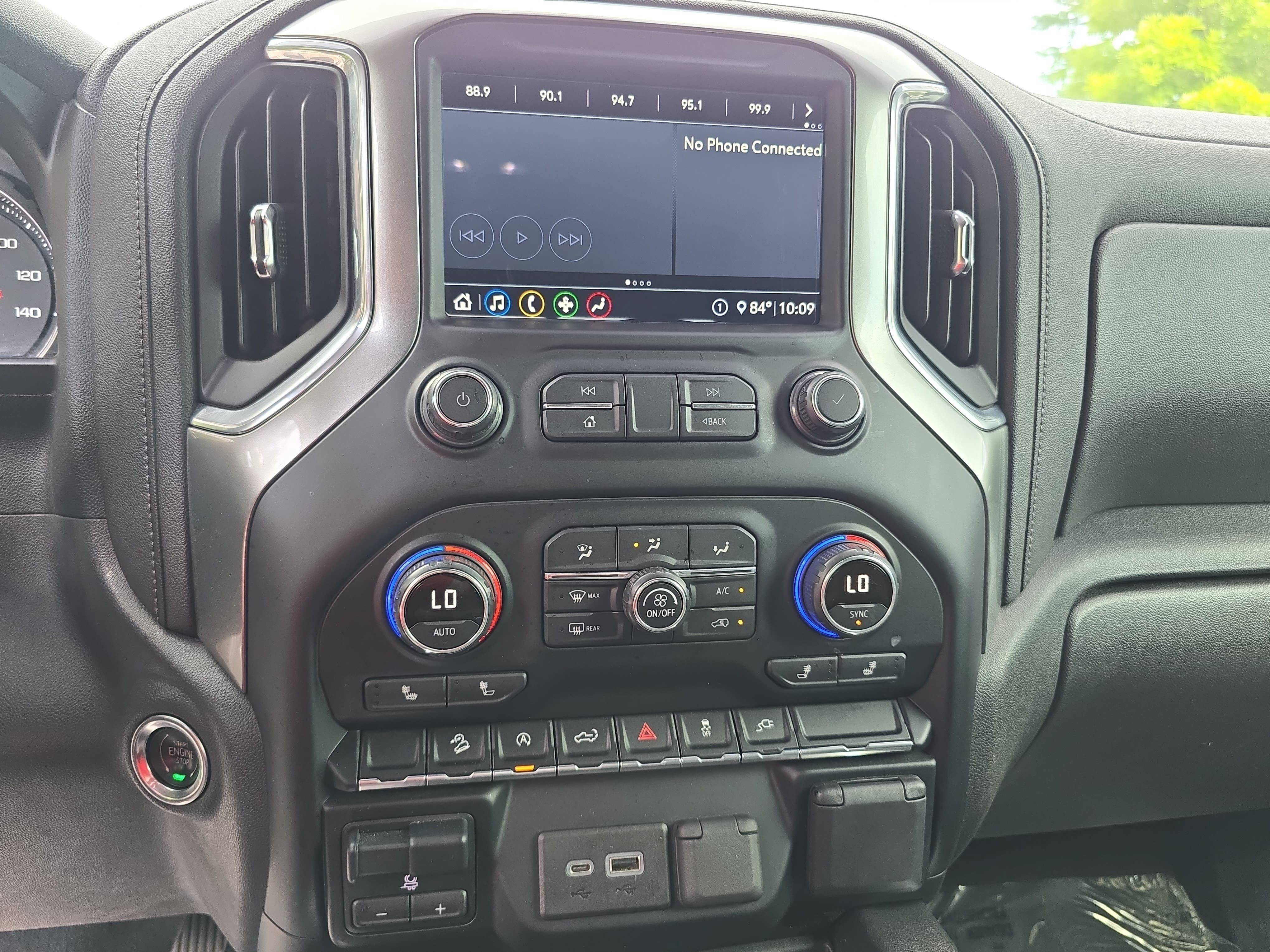Used 2020 Chevrolet Silverado 1500 RST w/ All-Star Edition AWD/4WD image 19