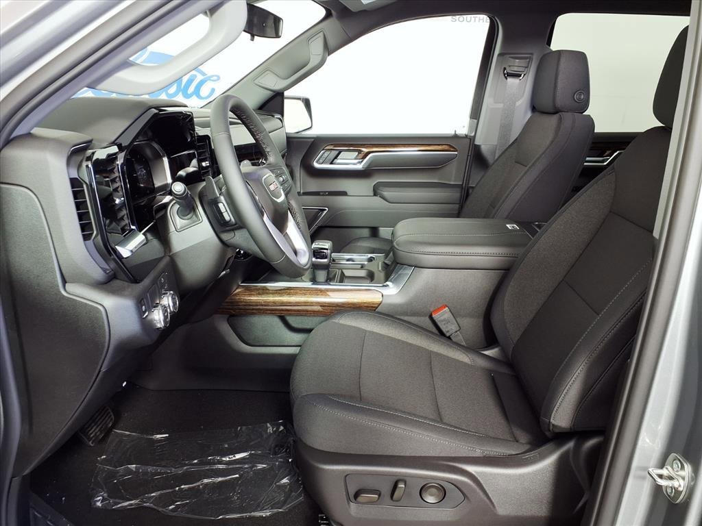 New 2026 GMC Sierra 1500 Elevation image 17