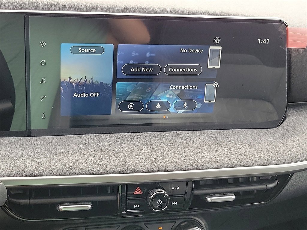 Certified 2025 Nissan Kicks SV image 8