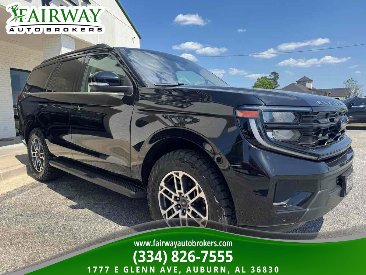 Used 2025 Ford Expedition Active image 4