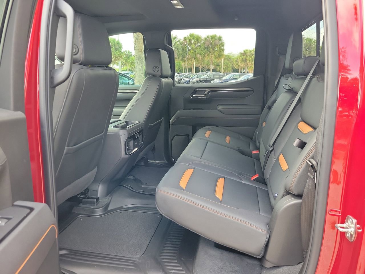 Used 2025 GMC Sierra 1500 AT4 w/ AT4 Premium Package image 9