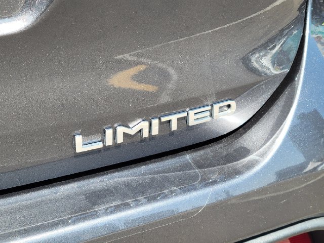 Used 2021 Toyota Highlander Limited FWD image 29