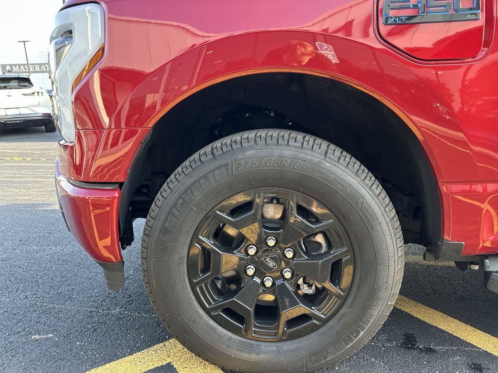 Used 2025 Ford F150 Lightning XLT AWD/4WD image 18