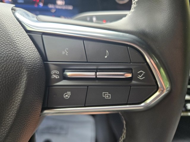 Used 2025 Chevrolet Traverse LT image 24