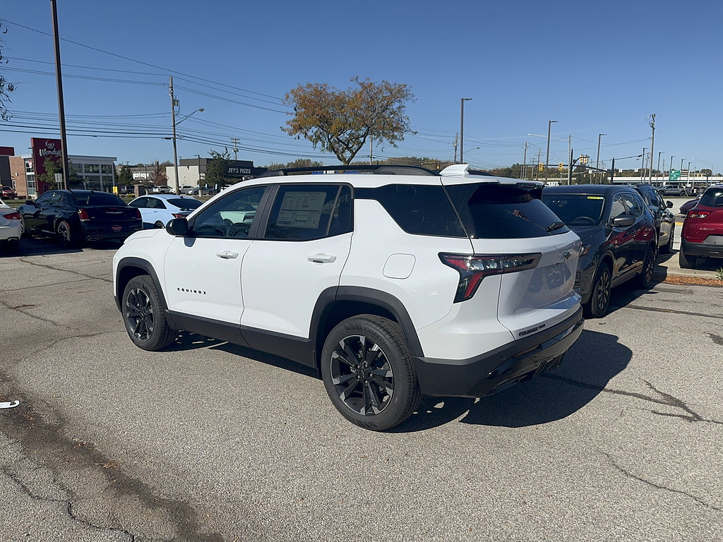 New 2027 Chevrolet Equinox RS AWD/4WD image 3