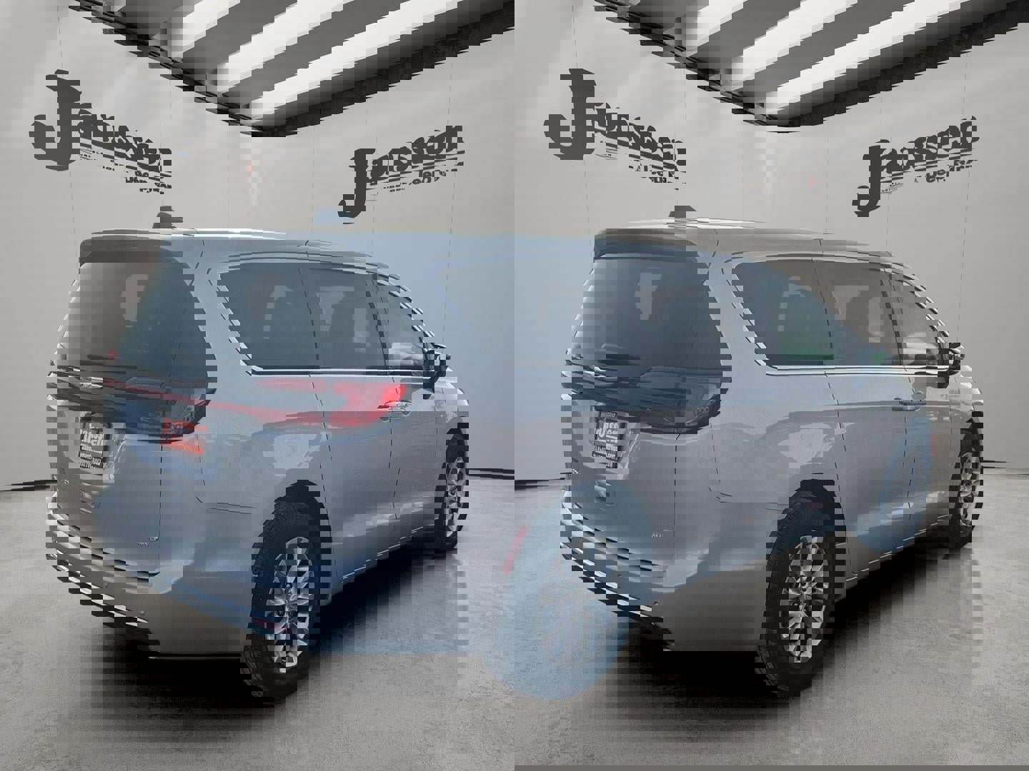 New 2026 Chrysler Pacifica Select image 6