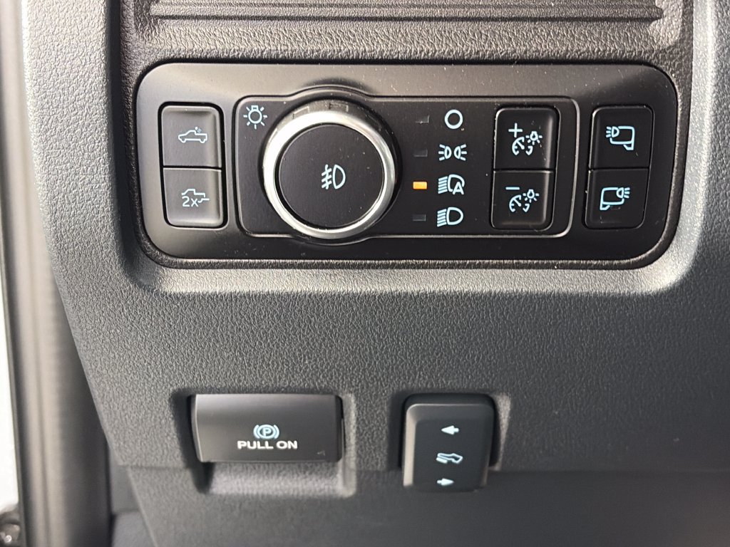 Certified 2025 Ford F350 Lariat AWD/4WD image 25
