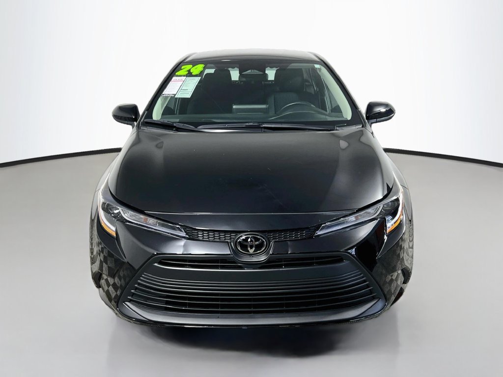 Used 2024 Toyota Corolla LE FWD image 8