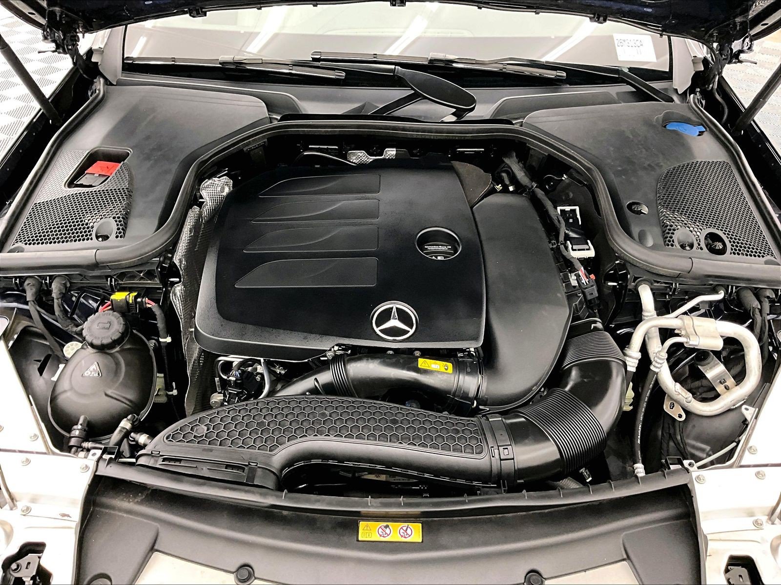 Used 2022 Mercedes-Benz E 350 Sedan image 9