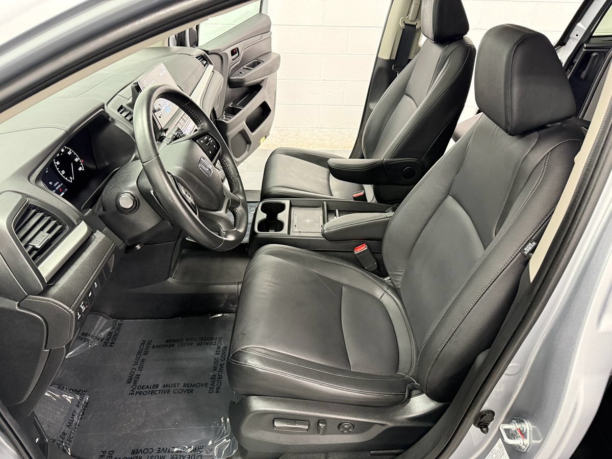Used 2025 Honda Odyssey EX-L image 10
