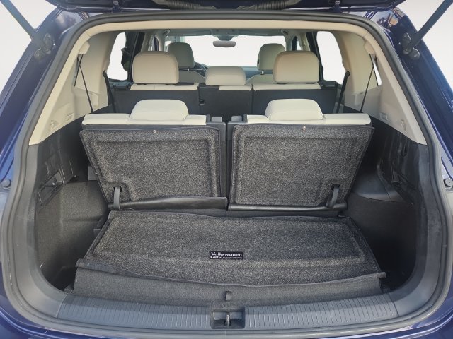 Used 2023 Volkswagen Tiguan SE FWD image 34