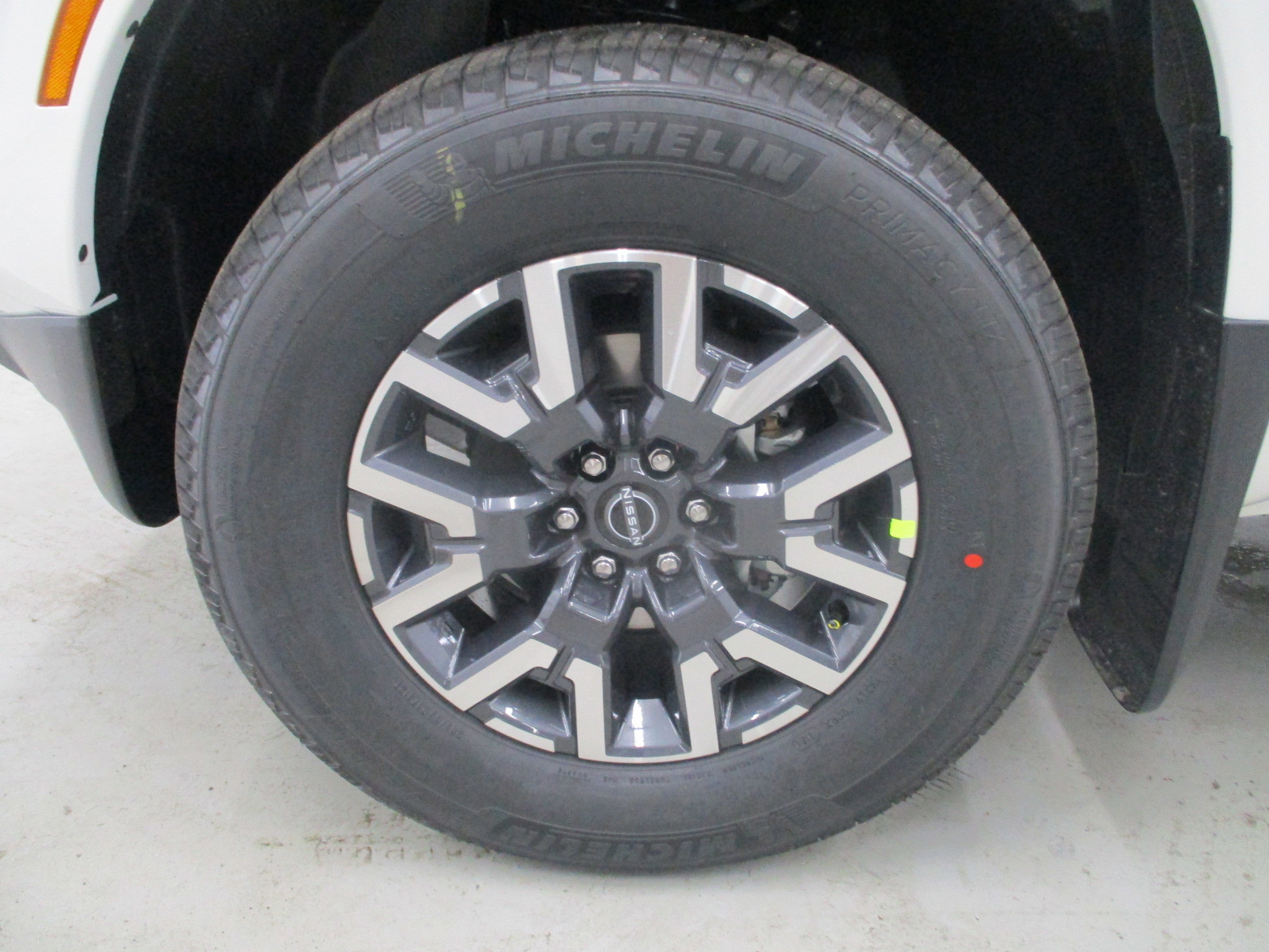 New 2025 Nissan Frontier SL image 11