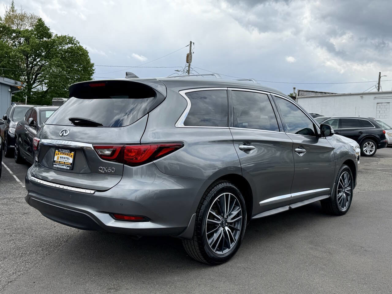 Used 2019 INFINITI QX60 Luxe w/ Sensory Package AWD/4WD image 7