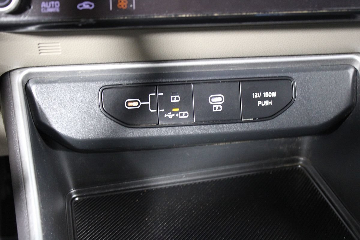 Used 2026 Kia Carnival LXS FWD image 26