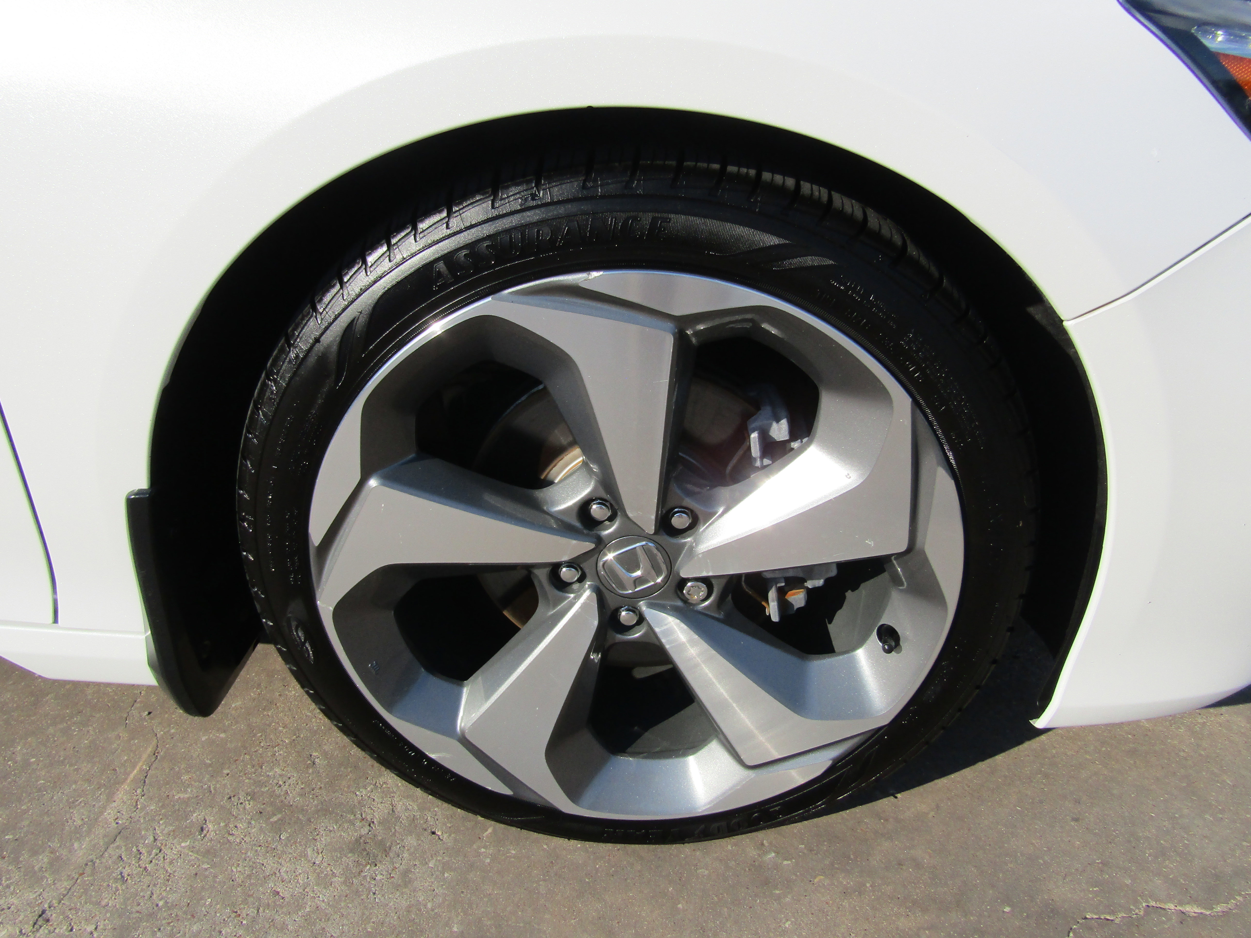 Used 2019 Honda Accord Touring image 7