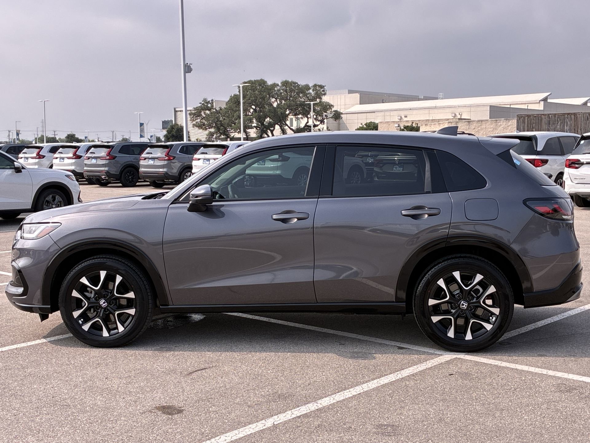 Certified 2026 Honda HR-V EX-L image 3