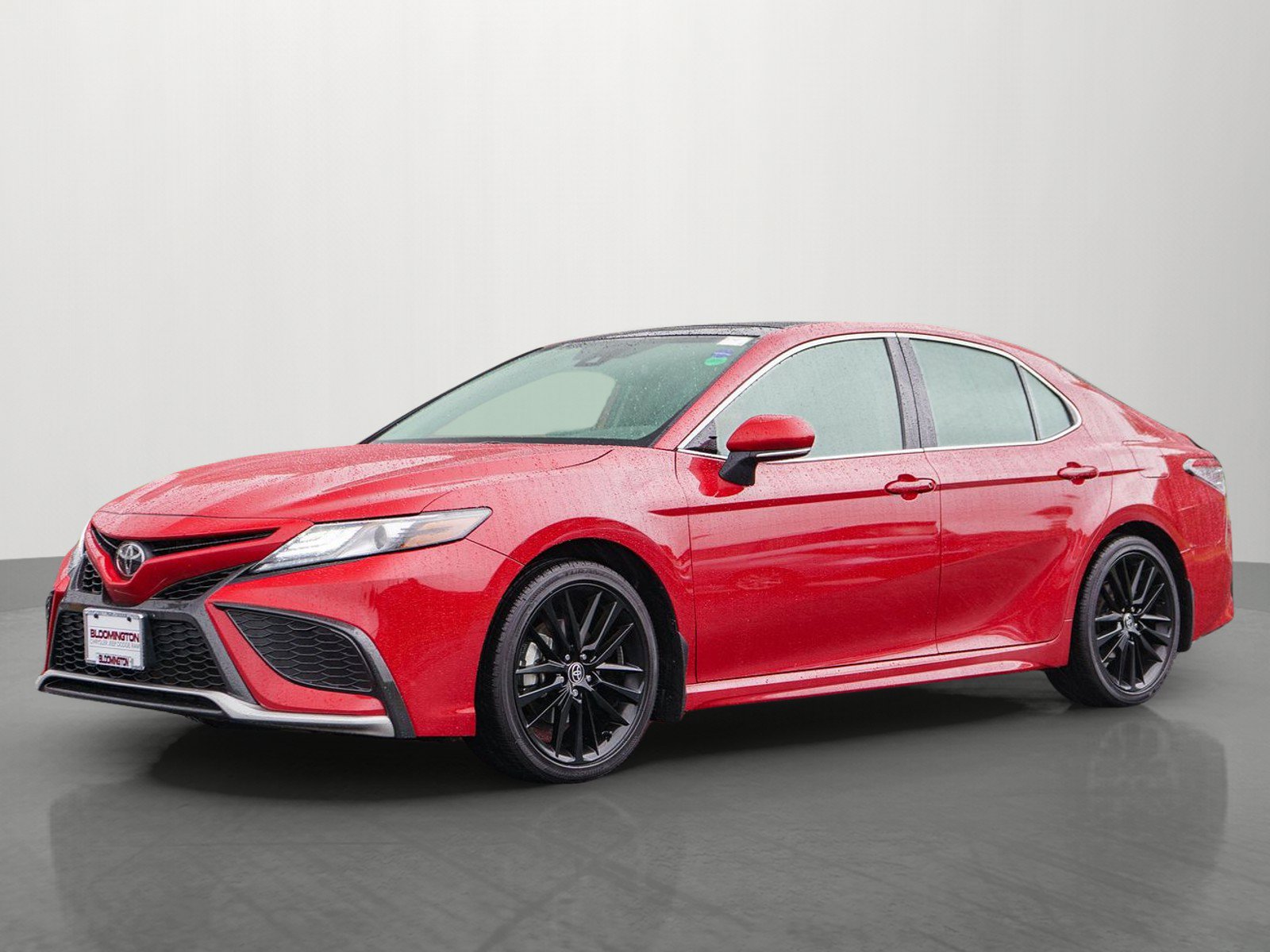 Used 2023 Toyota Camry XSE AWD/4WD image 3