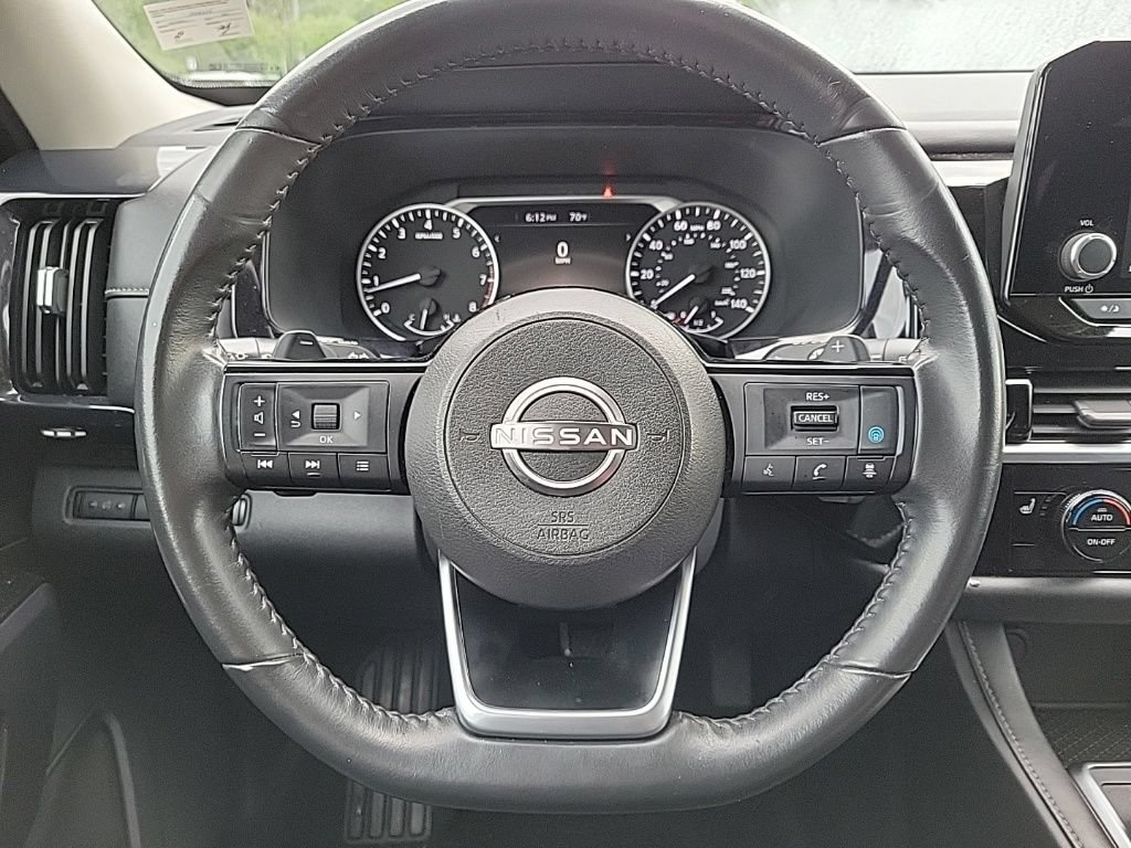 Used 2022 Nissan Pathfinder SV AWD/4WD image 21