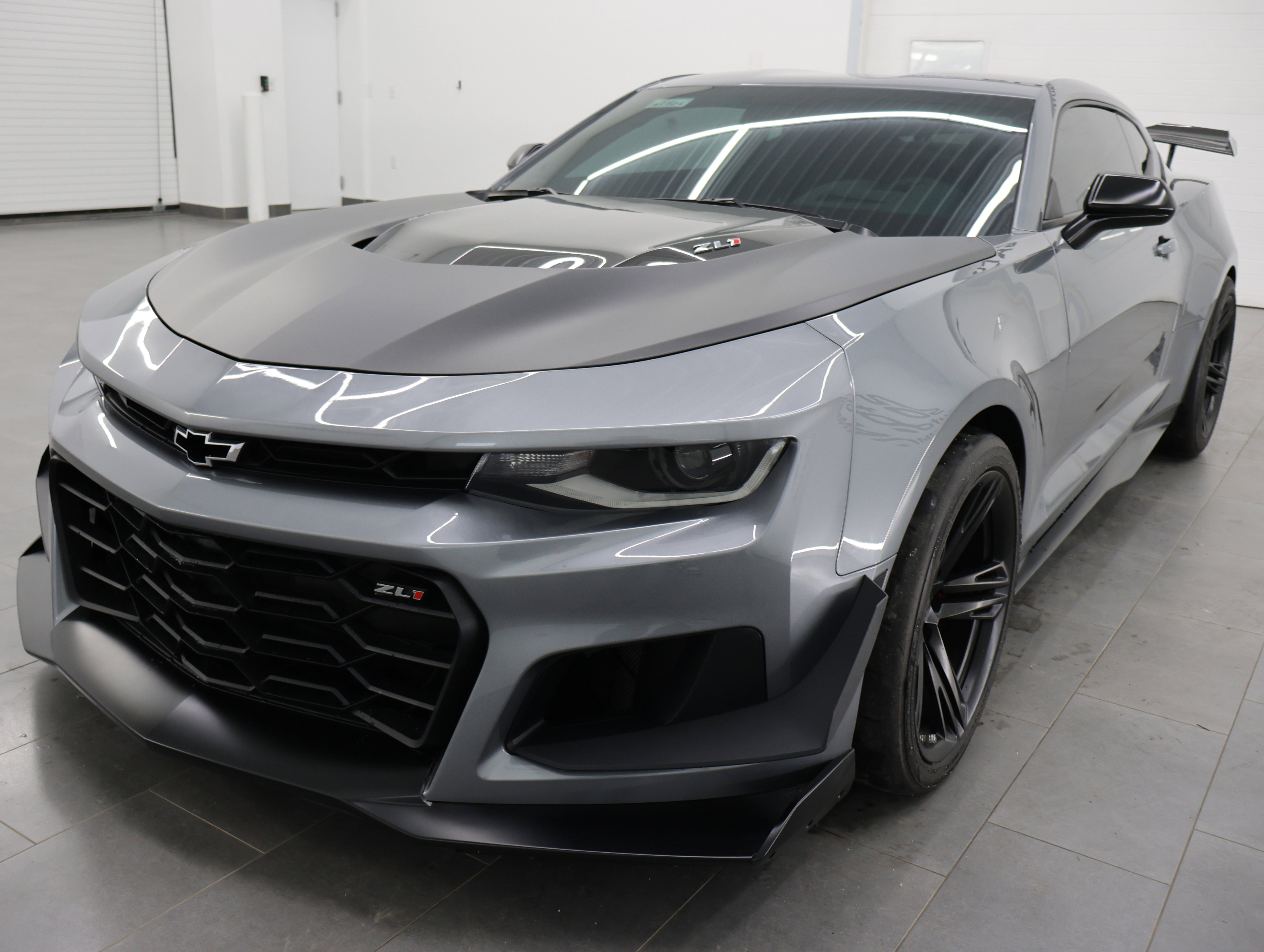 Used 2021 Chevrolet Camaro ZL1 RWD image 7