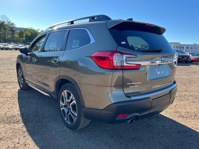 Used 2024 Subaru Ascent Touring AWD/4WD image 3