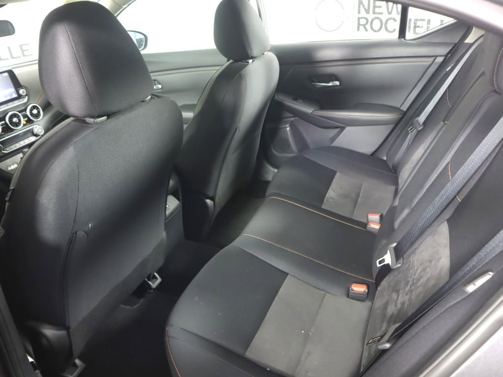 Used 2023 Nissan Sentra SR w/ Trunk Package image 17