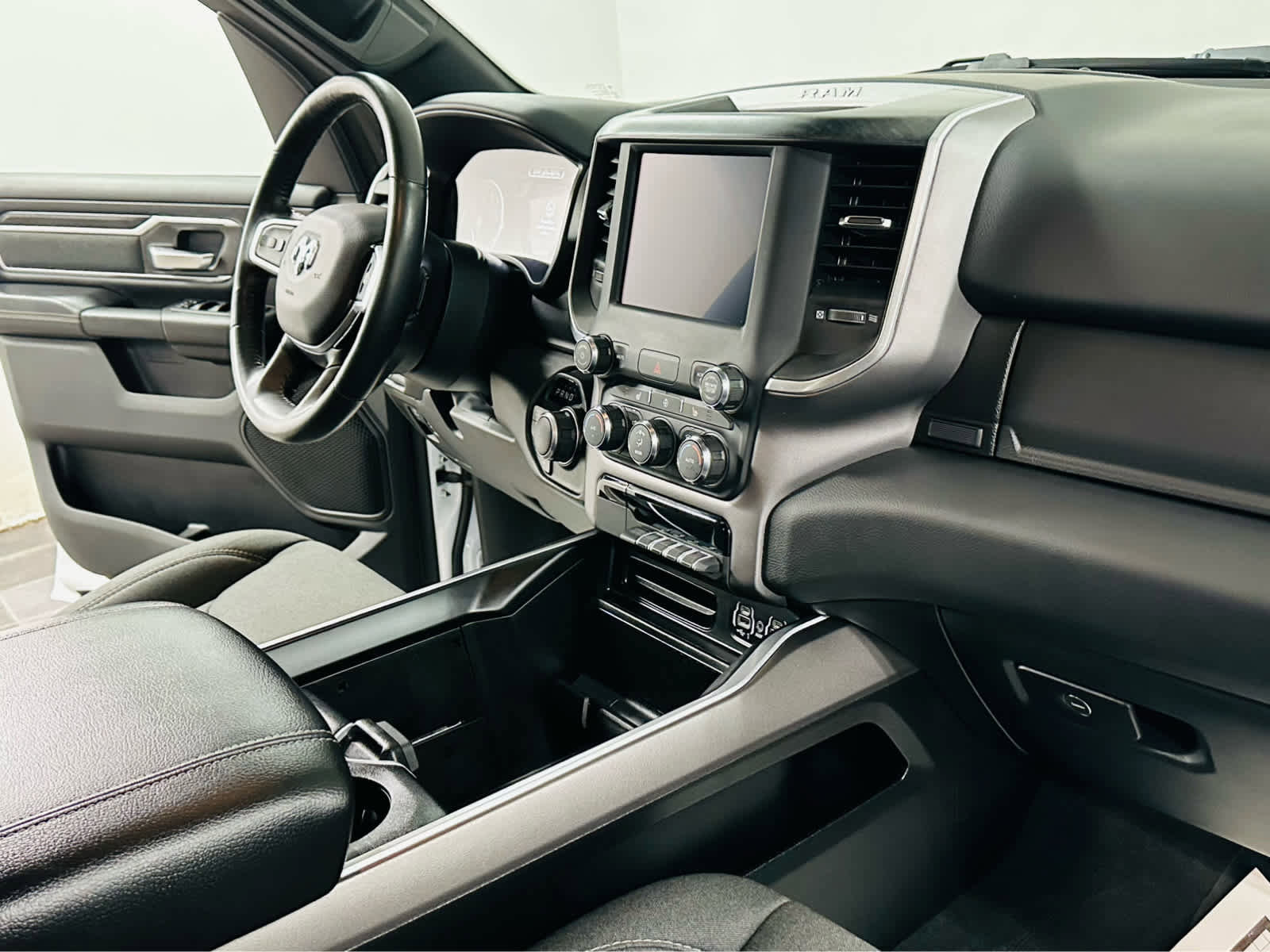 Used 2022 RAM 1500 Big Horn image 8