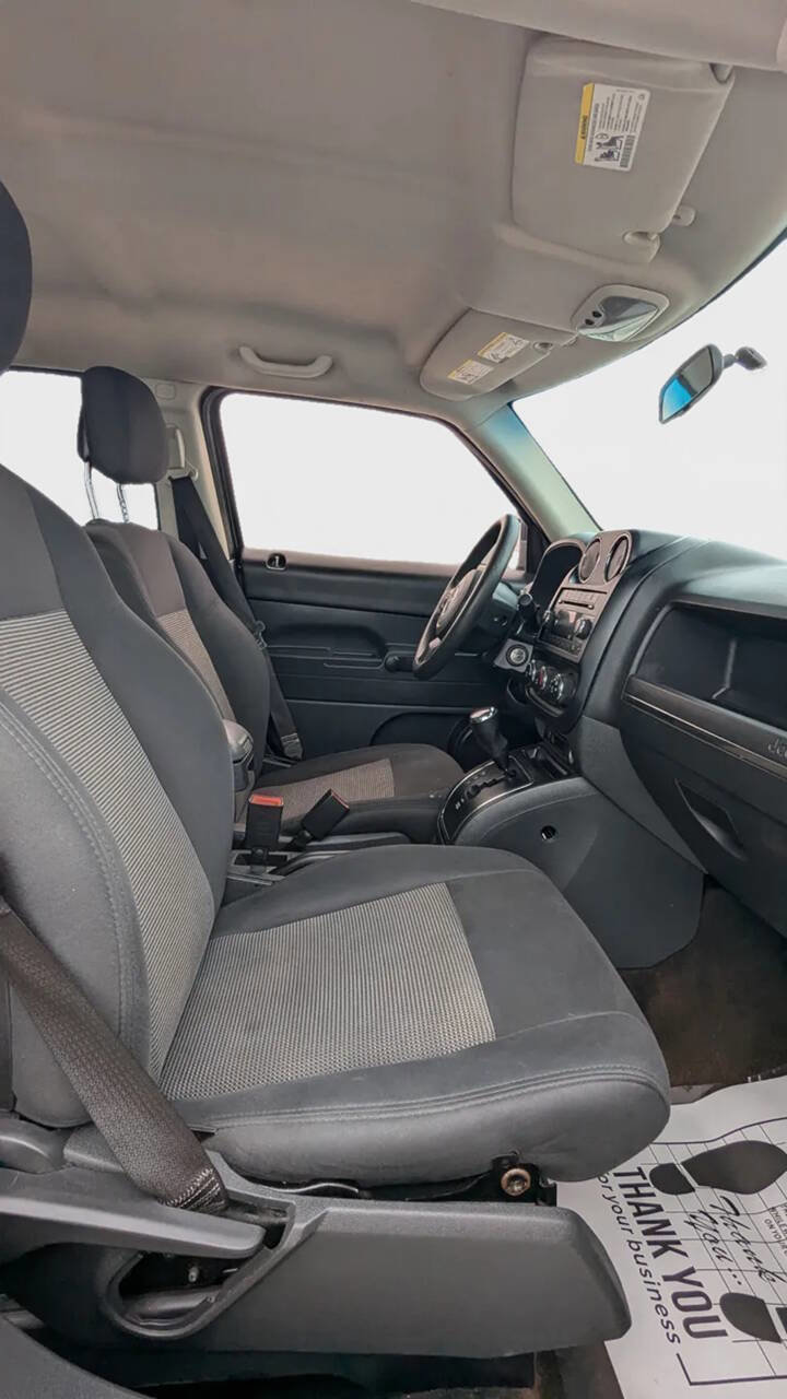 Used 2013 Jeep Patriot Sport w/ Tire & Wheel Group image 12