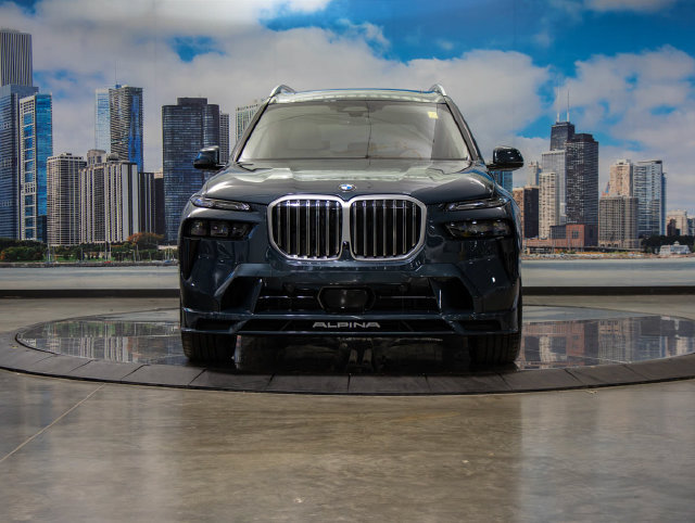 Used 2026 BMW ALPINA XB7 AWD/4WD image 3