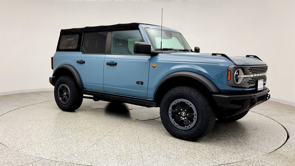 Used 2021 Ford Bronco Badlands image 3