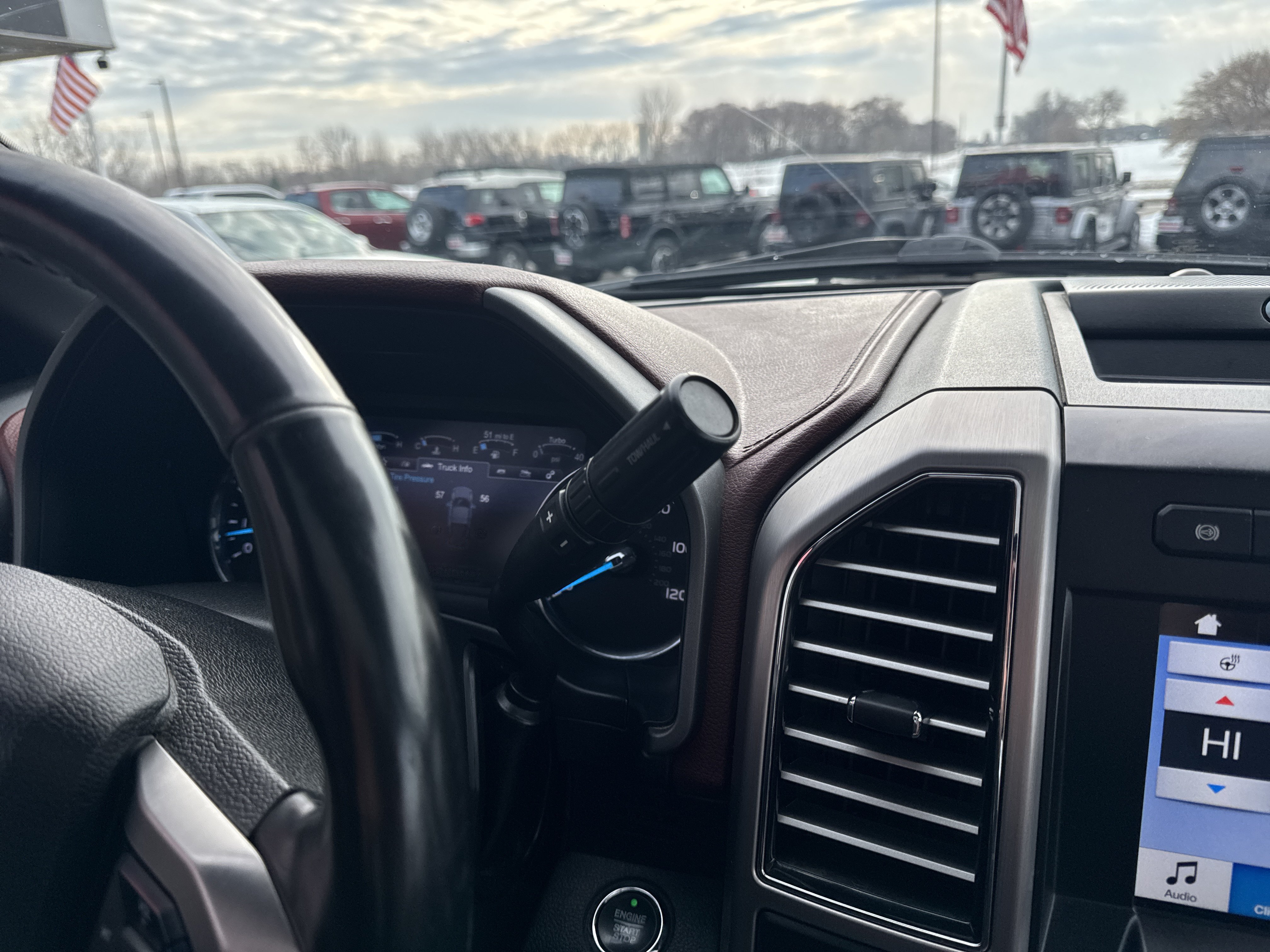 Used 2019 Ford F250 Platinum w/ Platinum Ultimate Package AWD/4WD image 26