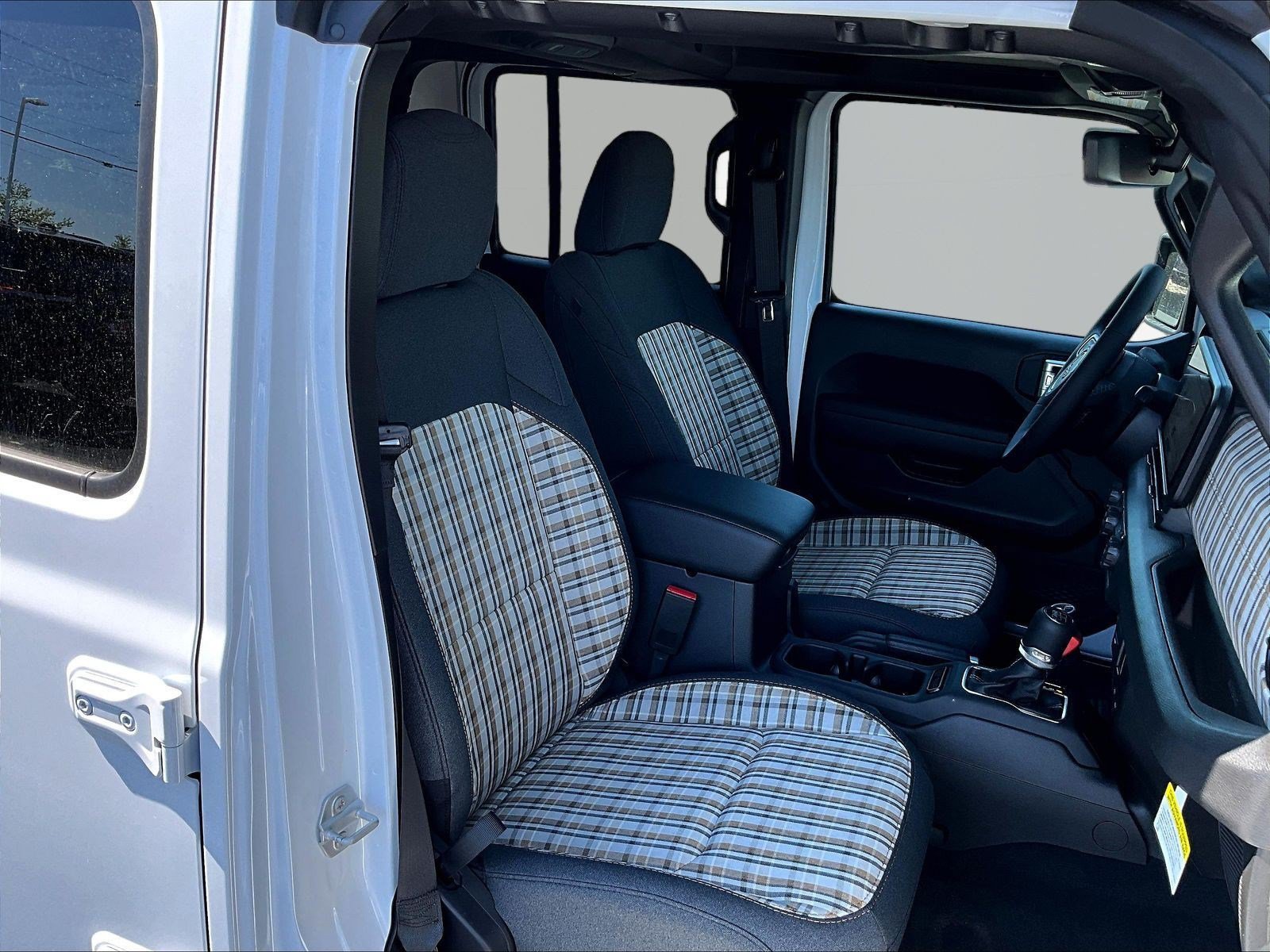 New 2026 Jeep Gladiator Sport AWD/4WD image 18